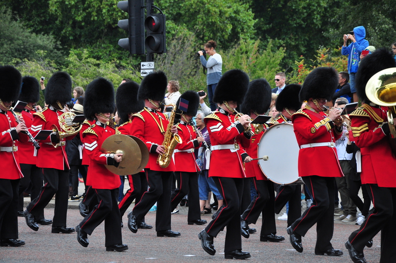 Królewska parada przy Pałacu Buckingham