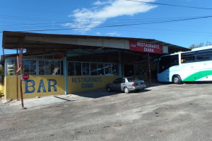 Lokalny bar - tutaj zatrzymuje się autobus do Monteverde
